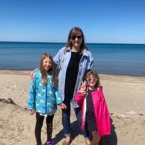 Meet your Posher, Meagan